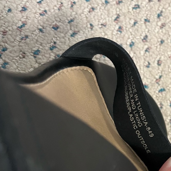 Black and Tan leather Platform Sandals - Picture 5 of 5